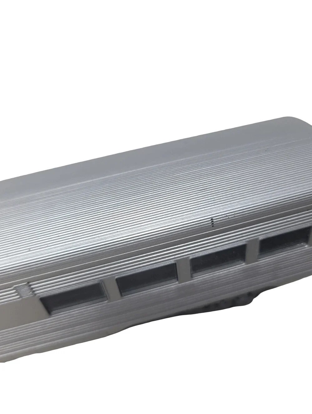 Athearn HO Scale Santa Fe 500 Streamlined Vista Dome Passenger Car Built